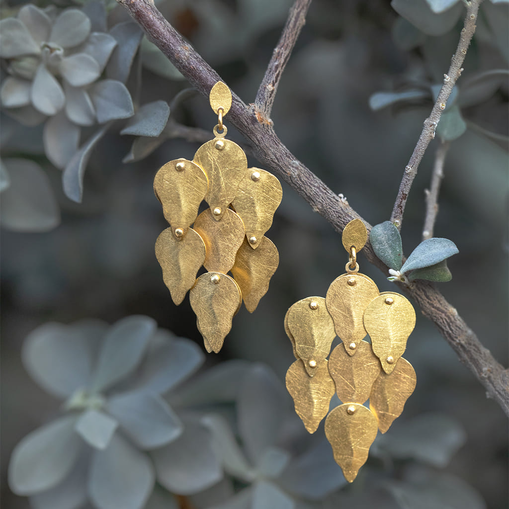 earrings for women, Anat gelbard, jewelry, designed jewelry, handcrafted jewelry, designed jewelry, gold earrings, gold earring with diamond, gold earring for women, 18k gold earring, 22k gold earring, earring with diamond, gemstone earring,