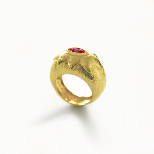 Anat gelbard, jewelry, designed jewelry, handcrafted jewellery, designed jewelry, gold ring, gold ring with diamond, gold ring for women, rose gold ring, white gold ring, 18k gold ring, 22k gold ring, ring with diamond, engagement rings, engagement rings for women, wedding rings for women, gemstone rings, pearl ring, gemstone jewelry, gem jewels,