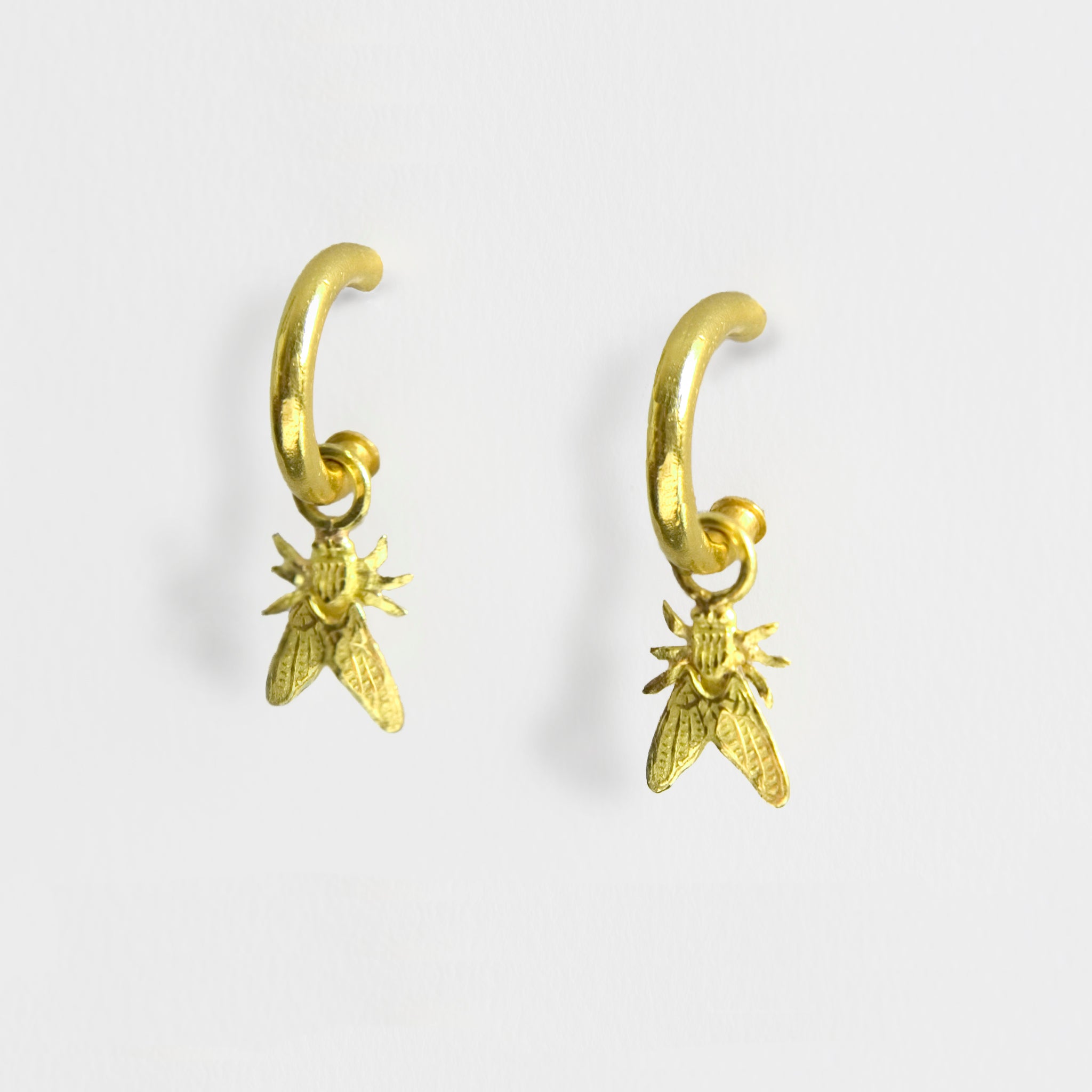 earrings for women, Anat gelbard, jewelry, designed jewelry, handcrafted jewellery, designed jewelry, gold earrings, gold earring with diamond, gold earring for women, rose gold ring, white gold earring, 18k gold earring, 22k gold earring, earring with diamond, gemstone earrings, pearl earring, gemstone jewelry, gem jewels, 