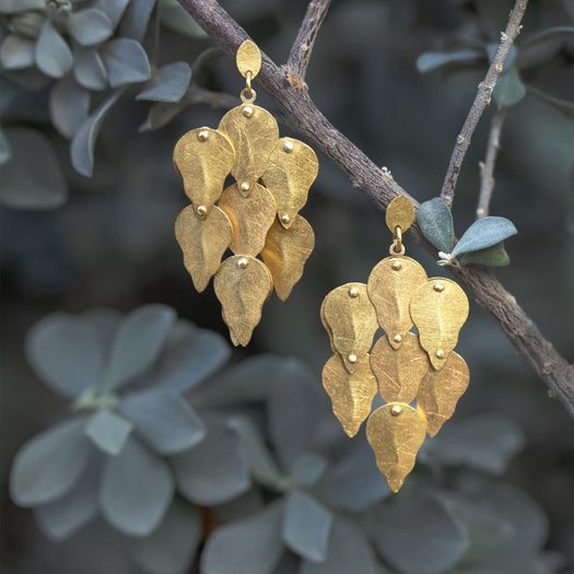 earrings for women, Anat gelbard, jewelry, designed jewelry, handcrafted jewellery, designed jewelry, gold earrings, gold earring with diamond, gold earring for women, rose gold ring, white gold earring, 18k gold earring, 22k gold earring, earring with diamond, gemstone earrings, pearl earring, gemstone jewelry, gem jewels,