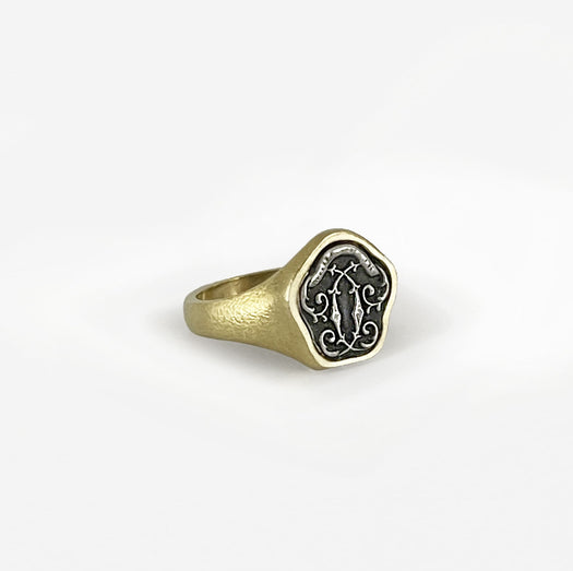 Anat gelbard, jewelry, designed jewelry, handcrafted jewellery, designed jewelry, gold ring, gold ring with diamond, gold ring for women, rose gold ring, white gold ring, 18k gold ring, 22k gold ring, ring with diamond, engagement rings, engagement rings for women, wedding rings for women, gemstone rings, pearl ring, gemstone jewelry, gem jewels, 