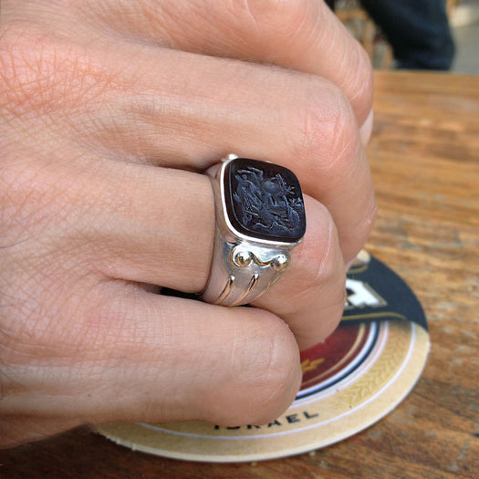Anat gelbard, jewelry, designed jewelry, handcrafted jewellery, designed jewelry, gold ring, gold ring with diamond, gold ring for women, rose gold ring, white gold ring, 18k gold ring, 22k gold ring, ring with diamond, engagement rings, engagement rings for women, wedding rings for women, gemstone rings, pearl ring, gemstone jewelry, gem jewels, 