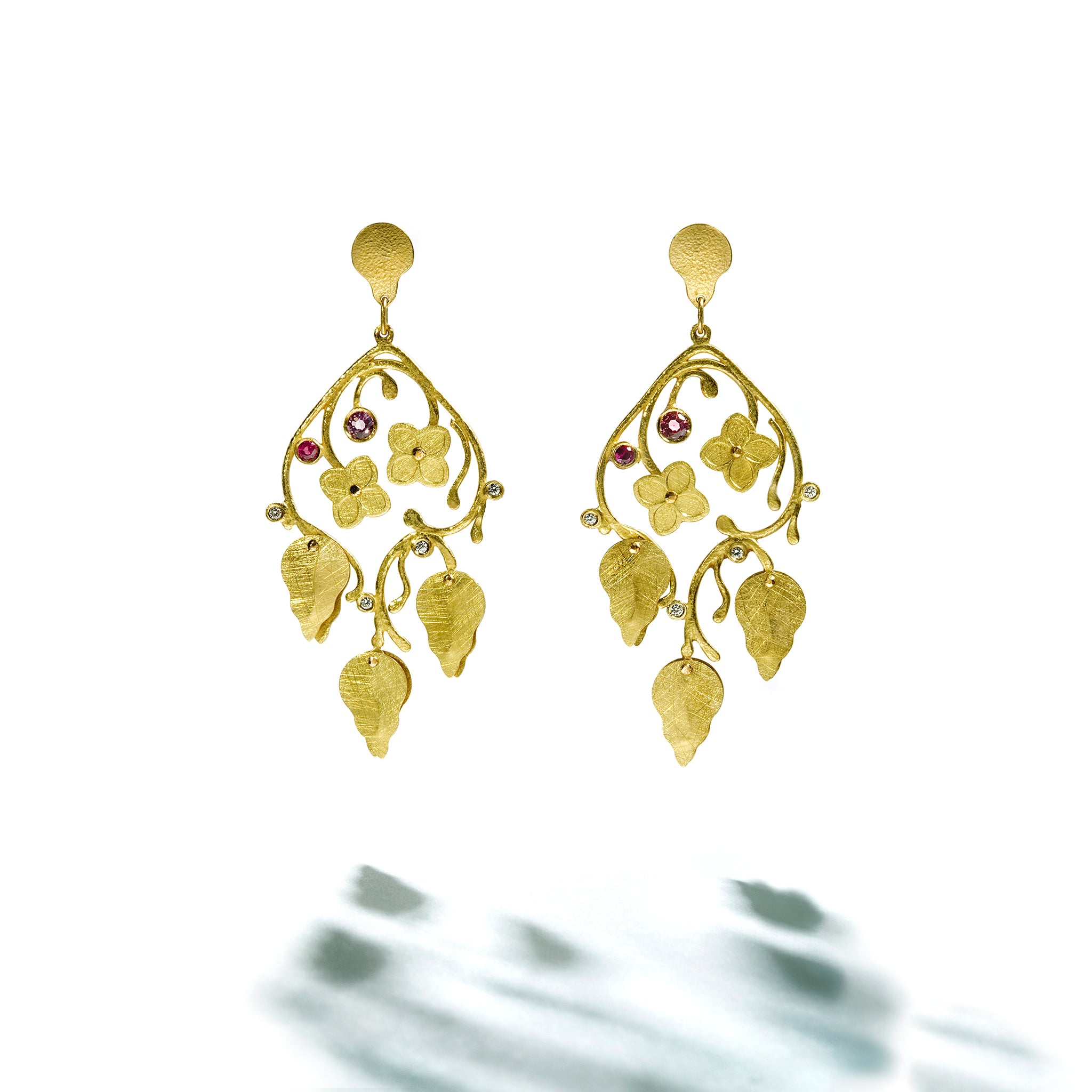 earrings for women, Anat gelbard, jewelry, designed jewelry, handcrafted jewellery, designed jewelry, gold earrings, gold earring with diamond, gold earring for women, rose gold ring, white gold earring, 18k gold earring, 22k gold earring, earring with diamond, gemstone earrings, pearl earring, gemstone jewelry, gem jewels, 